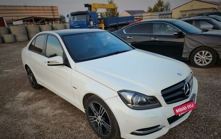 Mercedes-Benz C-Класс, 2013 год, 1 500 000 рублей, 3 фотография