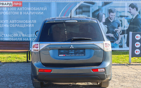 Mitsubishi Outlander III рестайлинг 3, 2014 год, 1 670 000 рублей, 18 фотография