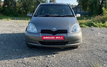 Toyota Vitz, 2001 год, 350 000 рублей, 3 фотография