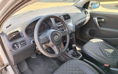 Volkswagen Polo VI (EU Market), 2011 год, 790 000 рублей, 17 фотография