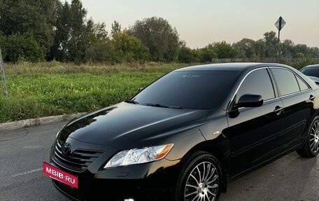 Toyota Camry, 2008 год, 1 370 000 рублей, 2 фотография