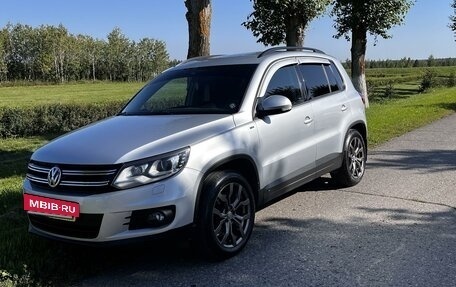 Volkswagen Tiguan I, 2015 год, 1 950 000 рублей, 2 фотография