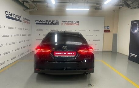 Toyota Camry, 2018 год, 2 619 000 рублей, 4 фотография