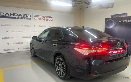 Toyota Camry, 2018 год, 2 619 000 рублей, 6 фотография