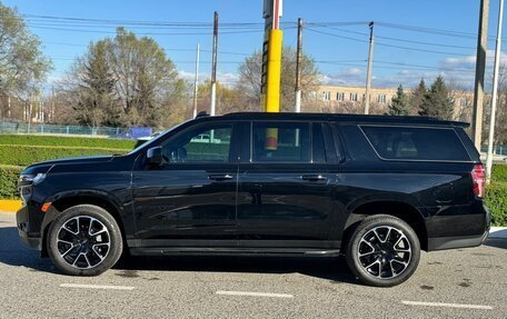 Chevrolet Suburban, 2022 год, 11 000 000 рублей, 3 фотография