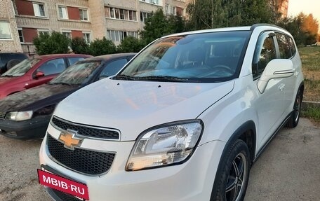 Chevrolet Orlando I, 2014 год, 1 300 000 рублей, 6 фотография