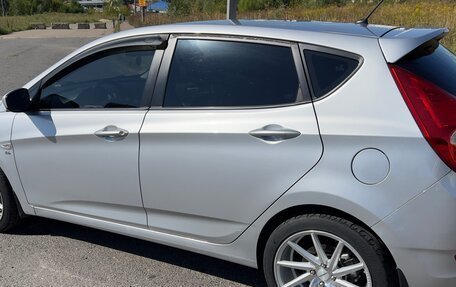 Hyundai Solaris II рестайлинг, 2012 год, 1 300 000 рублей, 5 фотография