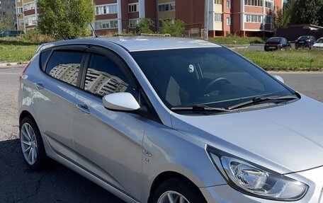 Hyundai Solaris II рестайлинг, 2012 год, 1 300 000 рублей, 3 фотография