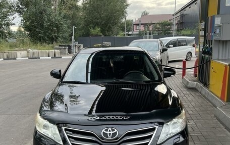 Toyota Camry, 2010 год, 1 750 000 рублей, 2 фотография