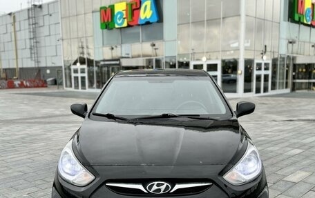 Hyundai Solaris II рестайлинг, 2012 год, 585 000 рублей, 3 фотография