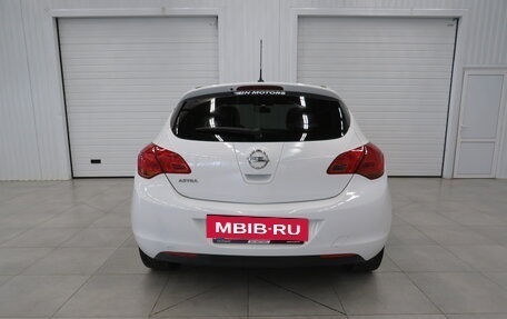 Opel Astra J, 2011 год, 690 000 рублей, 4 фотография