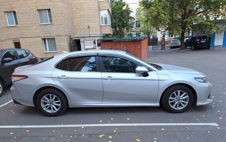 Toyota Camry, 2019 год, 2 950 000 рублей, 3 фотография