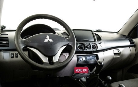 Mitsubishi L200 IV рестайлинг, 2010 год, 1 329 000 рублей, 11 фотография