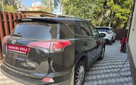 Toyota RAV4, 2017 год, 3 000 000 рублей, 3 фотография