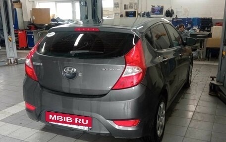 Hyundai Solaris II рестайлинг, 2013 год, 515 000 рублей, 3 фотография