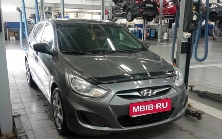 Hyundai Solaris II рестайлинг, 2013 год, 515 000 рублей, 2 фотография