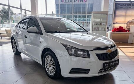 Chevrolet Cruze II, 2011 год, 743 400 рублей, 3 фотография