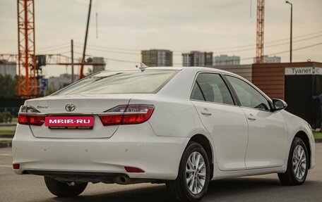 Toyota Camry, 2018 год, 1 900 000 рублей, 7 фотография