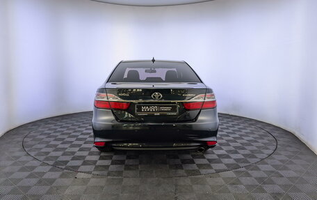 Toyota Camry, 2016 год, 2 430 000 рублей, 6 фотография