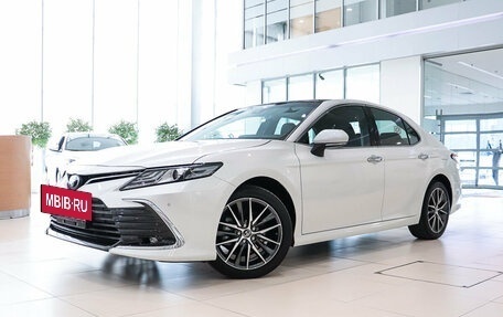 Toyota Camry, 2023 год, 5 690 000 рублей, 2 фотография