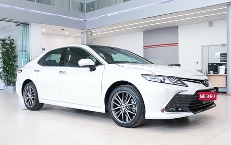 Toyota Camry, 2023 год, 5 690 000 рублей, 3 фотография