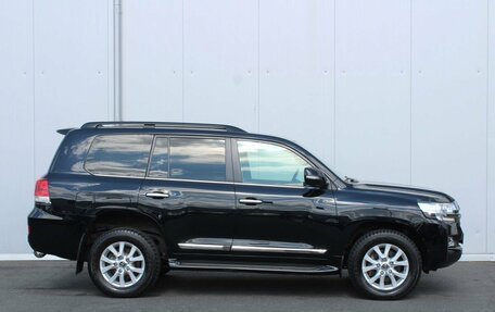 Toyota Land Cruiser 200, 2016 год, 6 599 000 рублей, 4 фотография