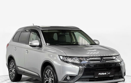 Mitsubishi Outlander III рестайлинг 3, 2016 год, 2 425 000 рублей, 3 фотография