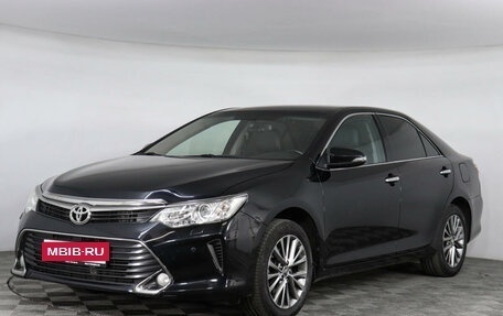 Toyota Camry, 2017 год, 2 350 000 рублей, 1 фотография