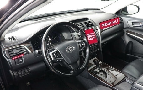 Toyota Camry, 2017 год, 2 350 000 рублей, 9 фотография