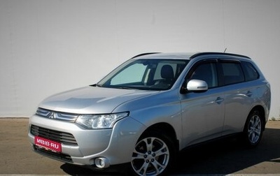 Mitsubishi Outlander III рестайлинг 3, 2013 год, 1 700 000 рублей, 1 фотография