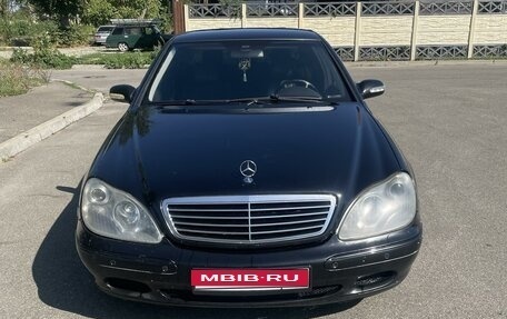 Mercedes-Benz S-Класс, 1999 год, 600 000 рублей, 1 фотография