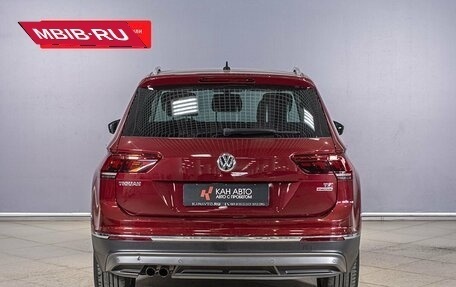 Volkswagen Tiguan II, 2017 год, 2 539 000 рублей, 11 фотография