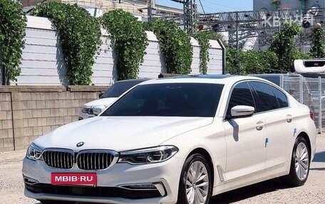 BMW 5 серия, 2019 год, 2 926 000 рублей, 2 фотография