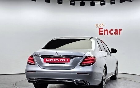 Mercedes-Benz E-Класс, 2021 год, 2 806 400 рублей, 3 фотография