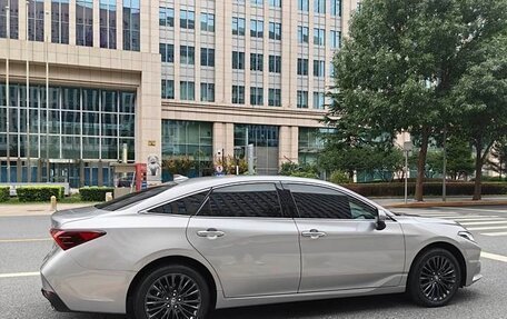 Toyota Avalon, 2023 год, 3 870 000 рублей, 5 фотография