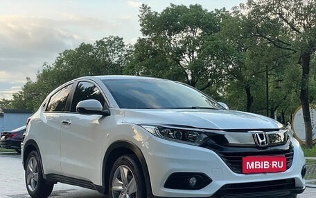 Honda Vezel, 2021 год, 1 460 000 рублей, 3 фотография