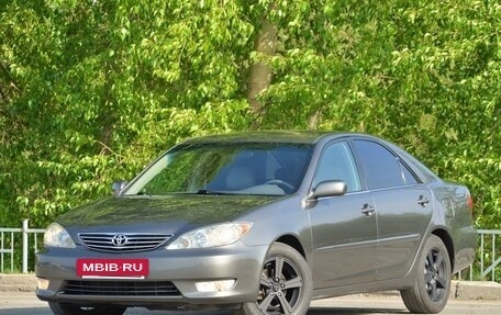 Toyota Camry V40, 2005 год, 1 100 000 рублей, 2 фотография