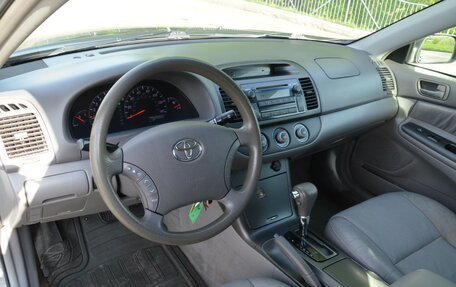 Toyota Camry V40, 2005 год, 1 100 000 рублей, 13 фотография