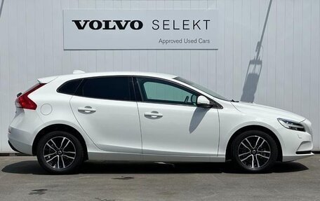 Volvo V40 II рестайлинг, 2019 год, 1 115 666 рублей, 4 фотография