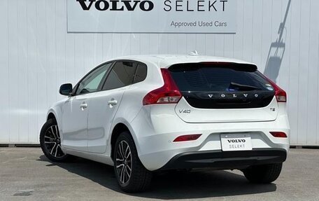 Volvo V40 II рестайлинг, 2019 год, 1 115 666 рублей, 7 фотография