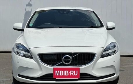 Volvo V40 II рестайлинг, 2019 год, 1 115 666 рублей, 2 фотография