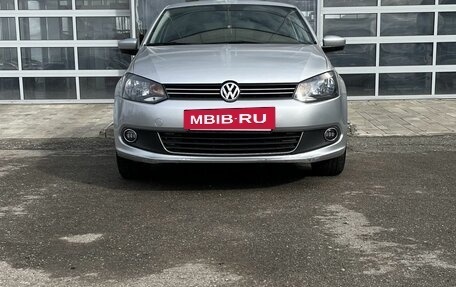 Volkswagen Polo VI (EU Market), 2013 год, 950 000 рублей, 2 фотография