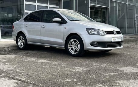 Volkswagen Polo VI (EU Market), 2013 год, 950 000 рублей, 3 фотография