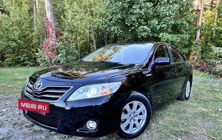 Toyota Camry, 2009 год, 1 045 000 рублей, 2 фотография