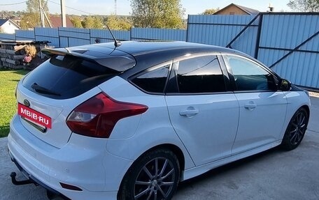 Ford Focus III, 2014 год, 1 050 000 рублей, 2 фотография