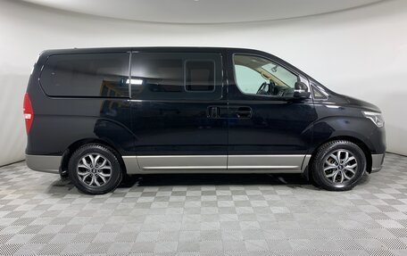 Hyundai H-1 II рестайлинг, 2019 год, 2 937 000 рублей, 4 фотография