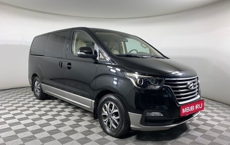 Hyundai H-1 II рестайлинг, 2019 год, 2 937 000 рублей, 3 фотография