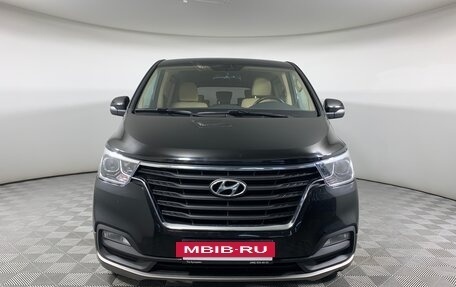 Hyundai H-1 II рестайлинг, 2019 год, 2 937 000 рублей, 2 фотография