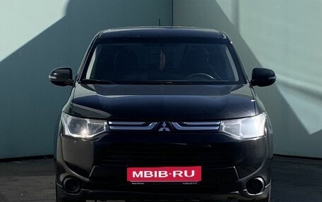 Mitsubishi Outlander III рестайлинг 3, 2013 год, 1 159 900 рублей, 2 фотография