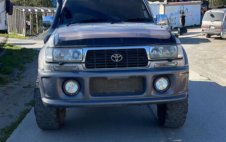 Toyota Land Cruiser 80 рестайлинг, 1996 год, 2 500 000 рублей, 2 фотография